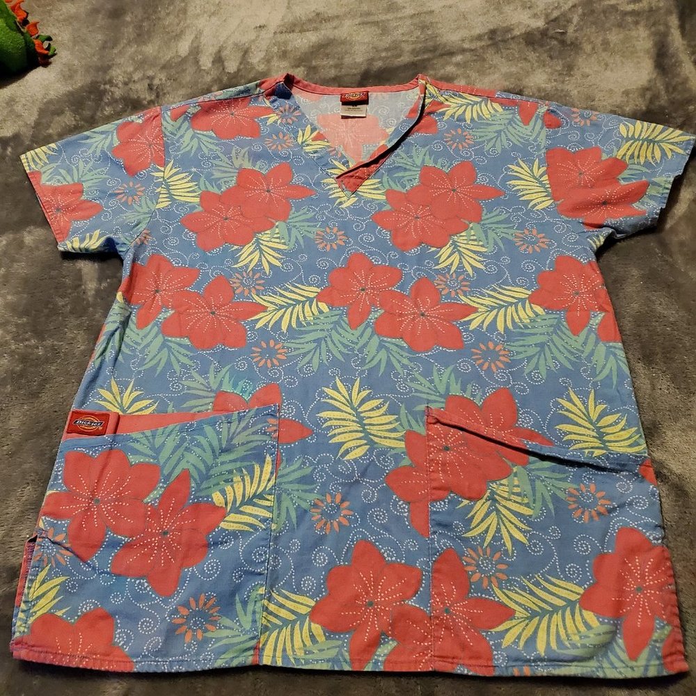 Scrub top